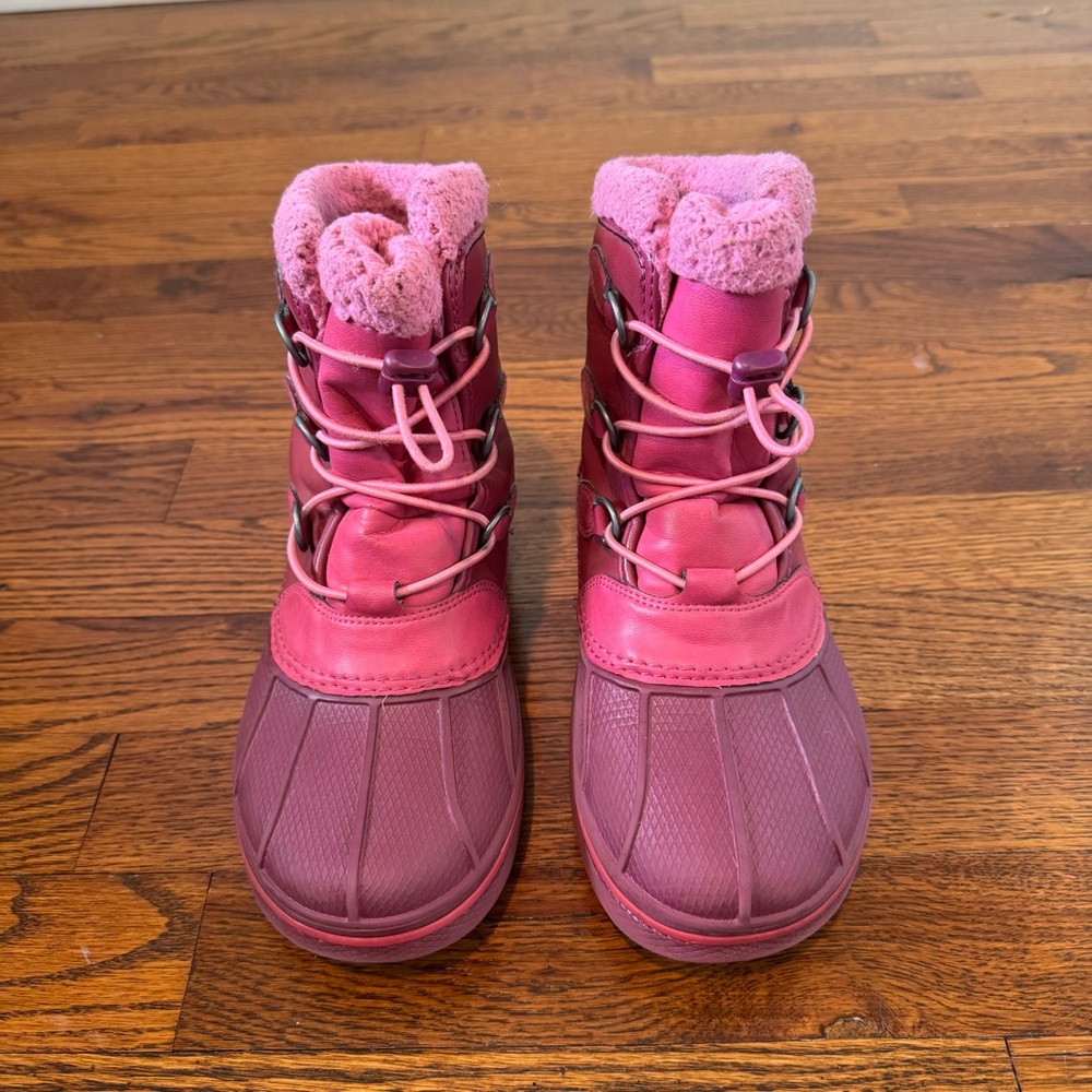 Crocs Big Girls Pink Allcast II Pull on Waterproof Boot Size‎ 2